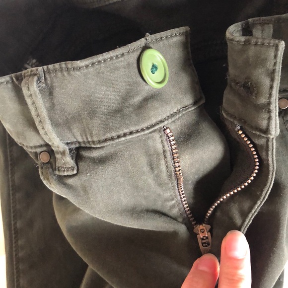 Ann Taylor - Ankle green pants in great condition - Picture 4 of 4